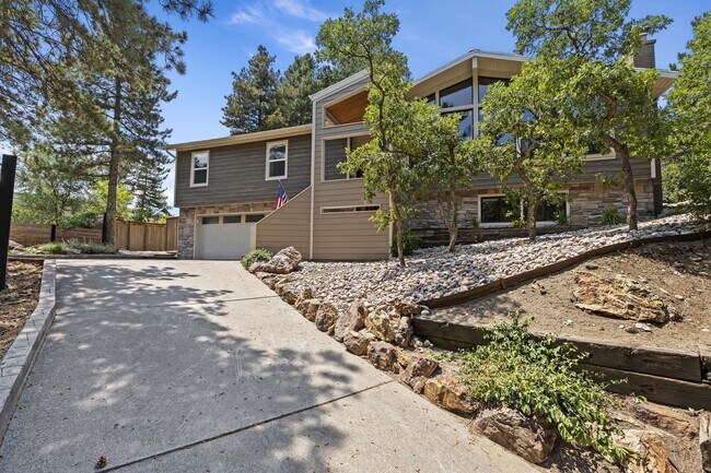 Foto del edificio - 8686 Grand Oak Dr