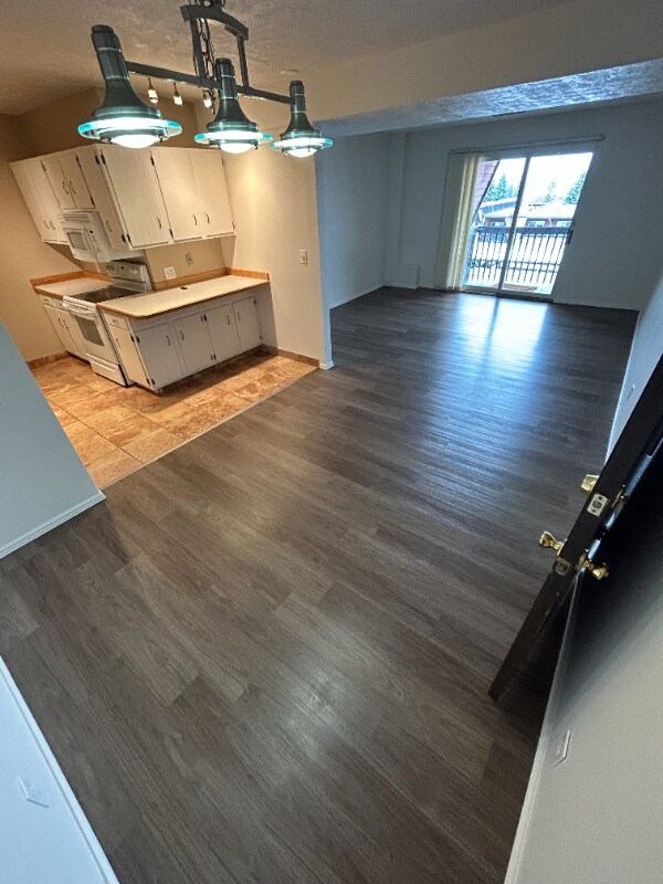 Foto del edificio - 300 14th Ave S