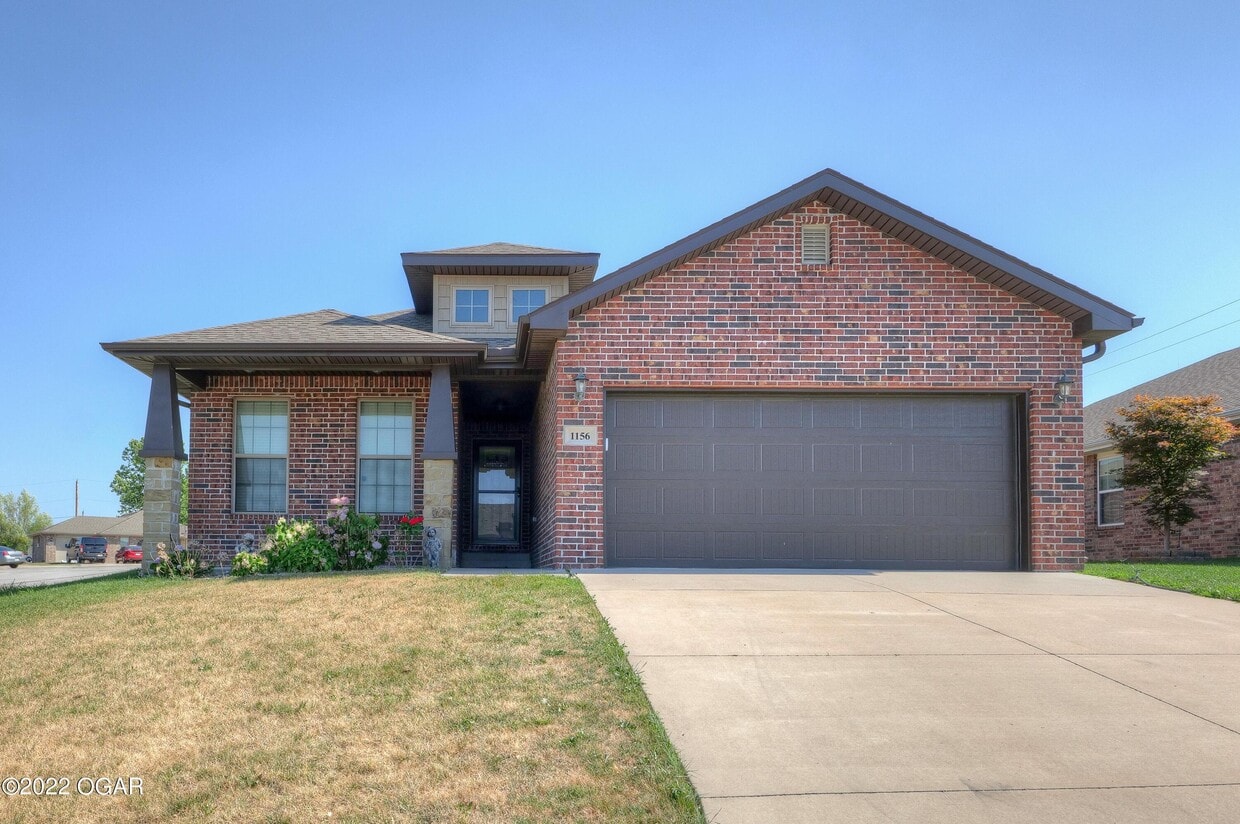 Primary Photo - 1156 Heather Ln