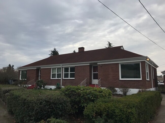 H3309-3311 - H3309-3311 Apartment