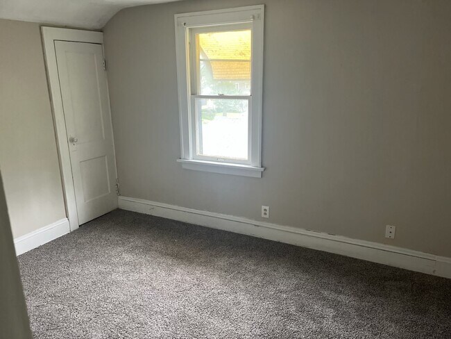 Building Photo - Newly updated home for rent!
