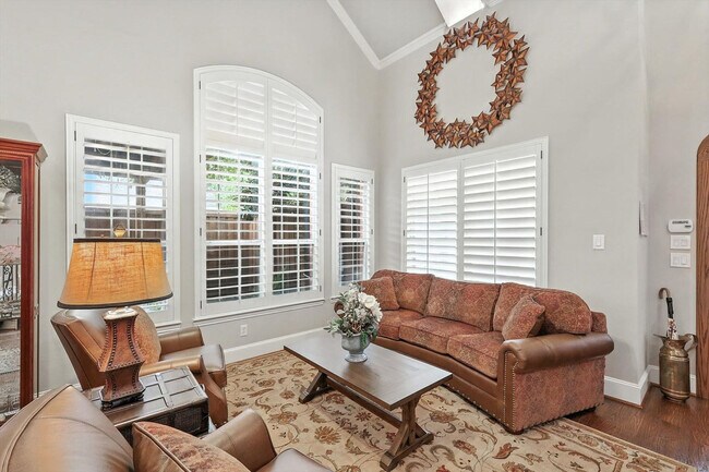 Foto del edificio - 2303 Chapelwood Dr