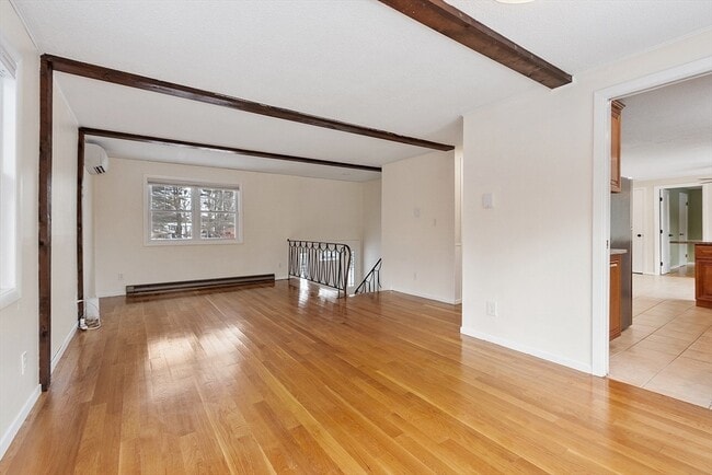 Building Photo - 9 West Rd