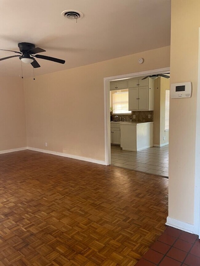 Foto del edificio - Bay Area- Large 3/2- huge master bedroom.