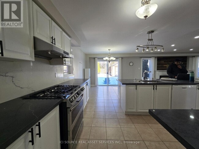 Photo du bâtiment - 1468 Coldstream Dr