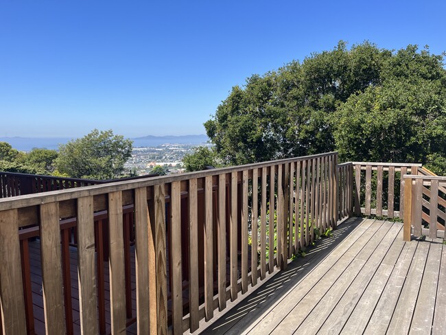 Deck - 2505 Mira Vista Dr