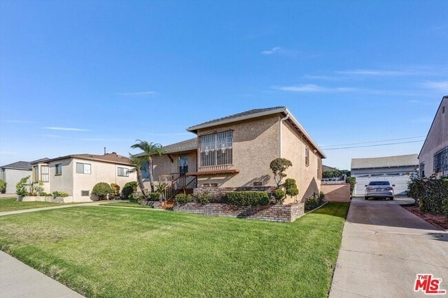 Photo - 1920 Van Wick St House