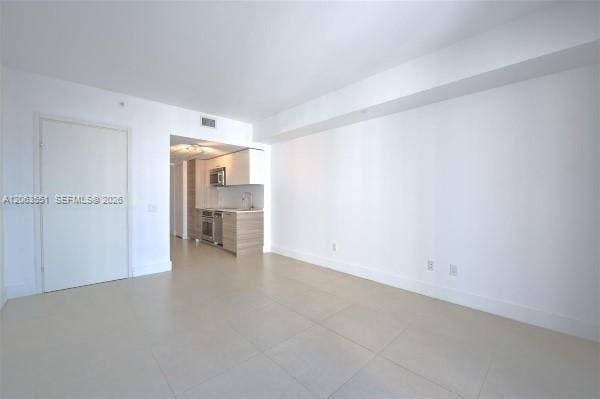 Building Photo - 1300 Brickell Bay Dr