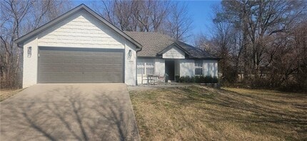 Building Photo - 1290 N Sang Ave