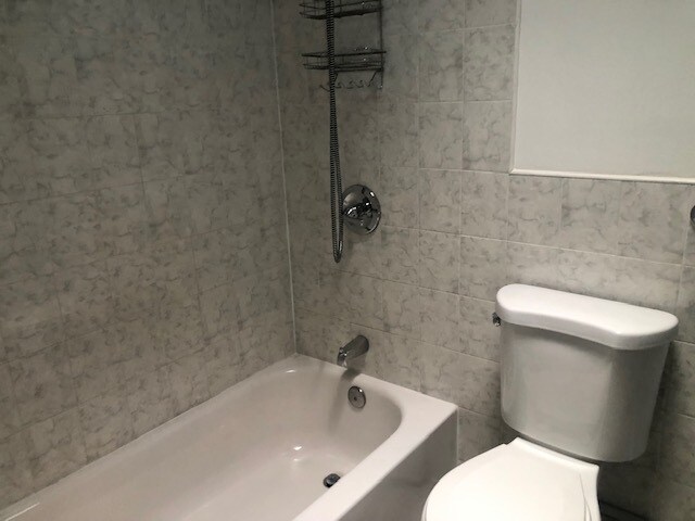 Foto del edificio - 530 E 81st St