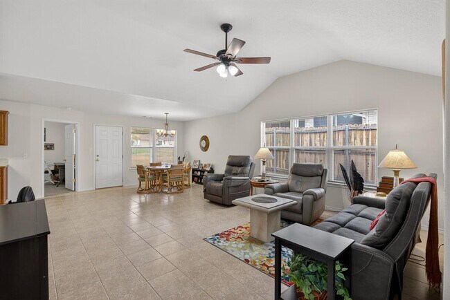 Foto del edificio - 268 Braeburn Cir