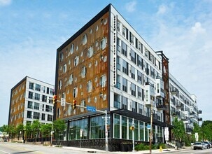 Building Photo - Albion at Morrow Park