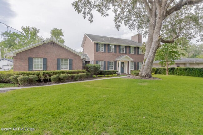 Foto del edificio - 11921 Little Creek Ln