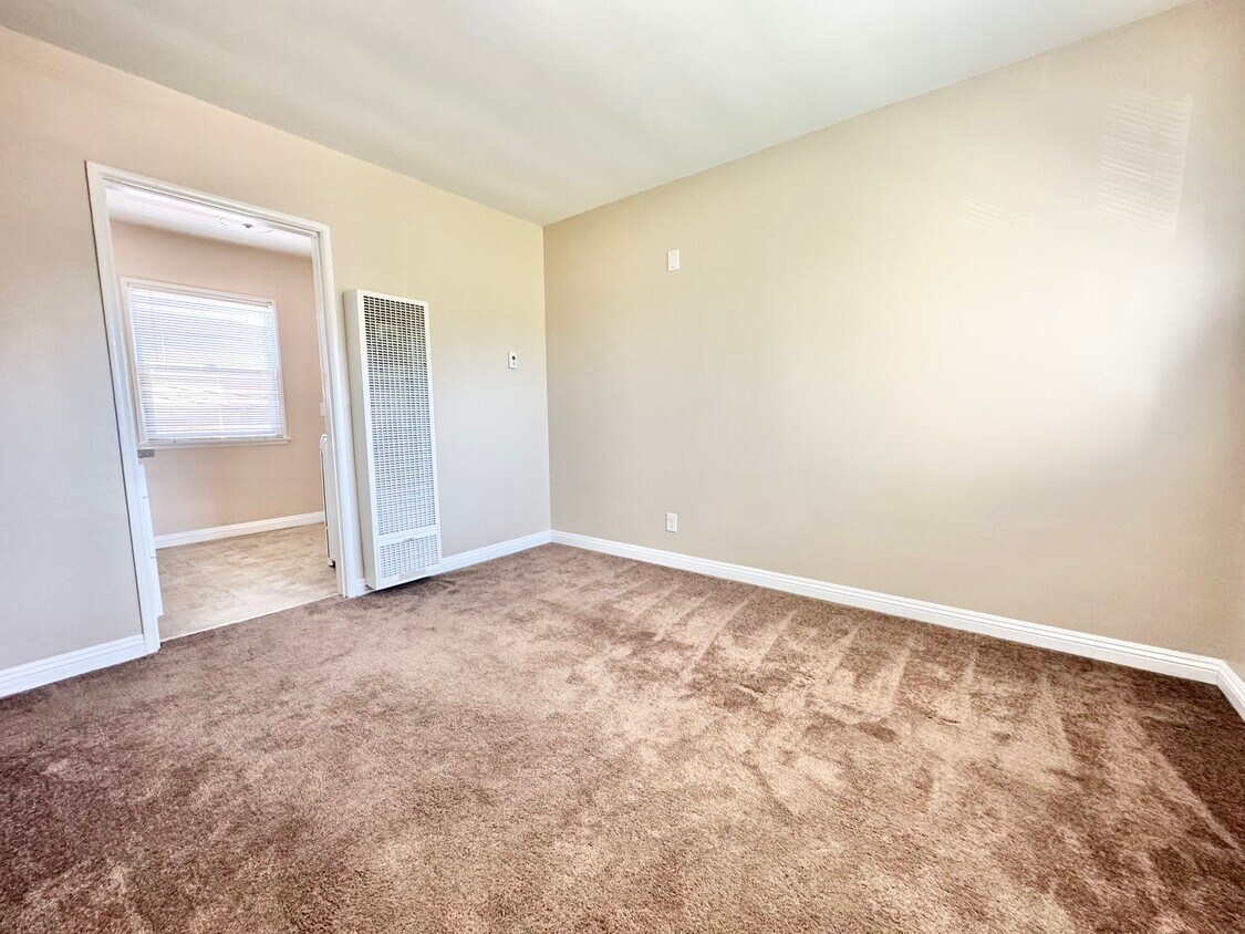 Foto del edificio - 112 N Lincoln Ave