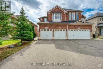 Building Photo - 2128 Redstone Crescent