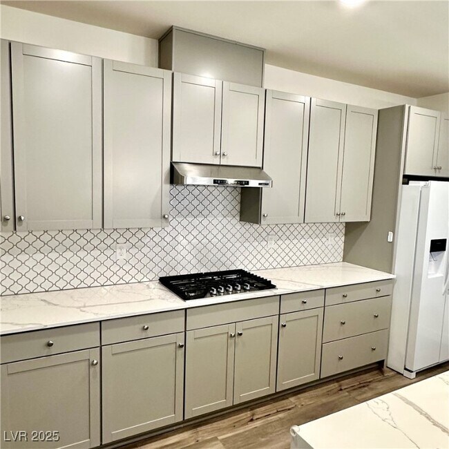 Building Photo - 8948 Marigold Crk St