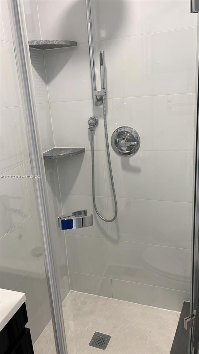 Building Photo - 1150 Normandy Dr Building Photo - 1150 Normandy Dr