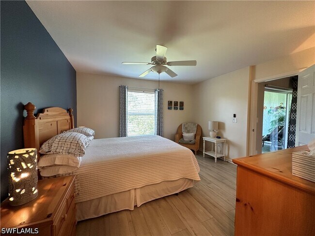 Foto del edificio - 5739 Whitaker Rd