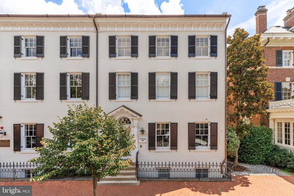 Primary Photo - 1305 30th St NW