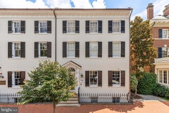 Building Photo - 1305 30th St NW