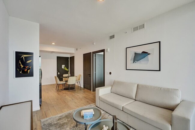 Foto del edificio - 398 NE 5th St