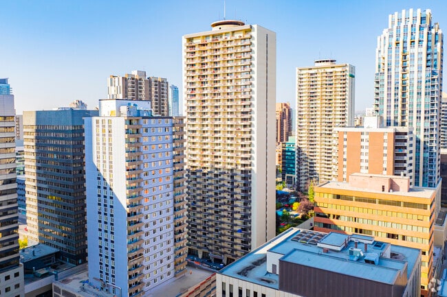 Building Photo - Calgary Place Apartments