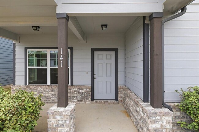 Foto del edificio - 141 Everglades Dr