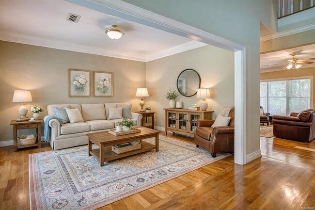 Foto del edificio - 134 Laurelwood Dr