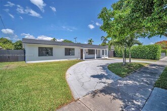 Building Photo - 3980 SW 121st Ave