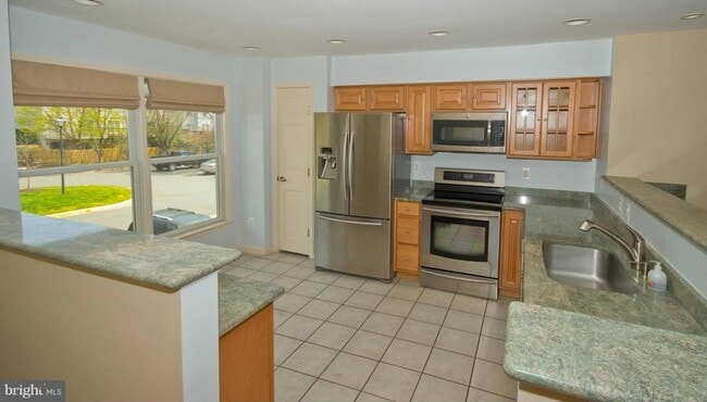 Photo - 419 Davis Ave SW Townhome