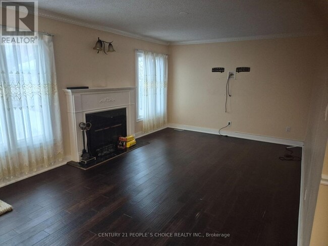 Building Photo - 4554 Willow Creek Dr