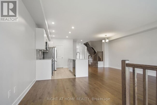 Building Photo - 534 Corretto Pl