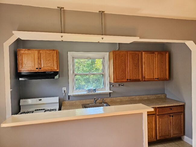 Building Photo - 2535 Glencoe Rd