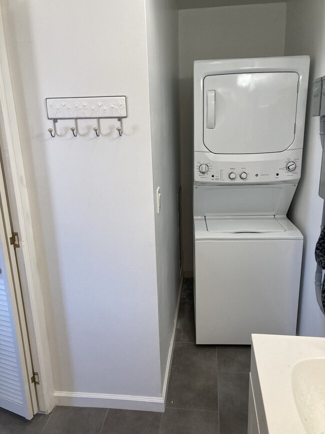 Washer and dryer in bathroom area - 2205 Eagle Dr