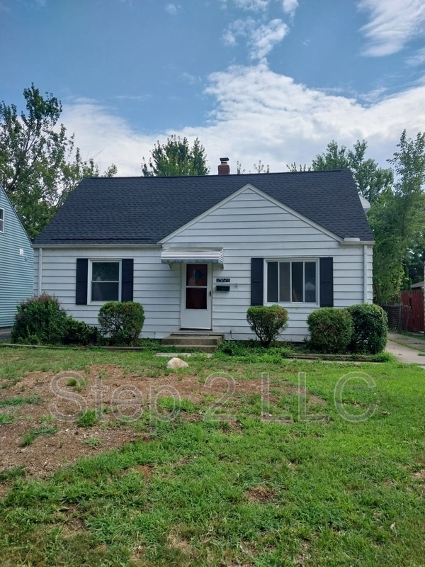 25670 Briardale Ave Euclid, OH 44132 – photo 1