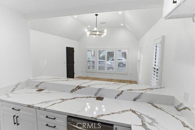 Foto del edificio - 902 Brier Ln