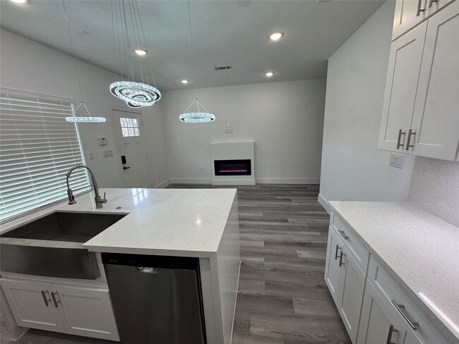 Foto del edificio - 4604 Bricker St