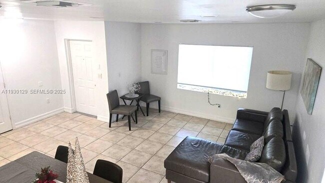 Foto del edificio - 1304 NW 3rd St