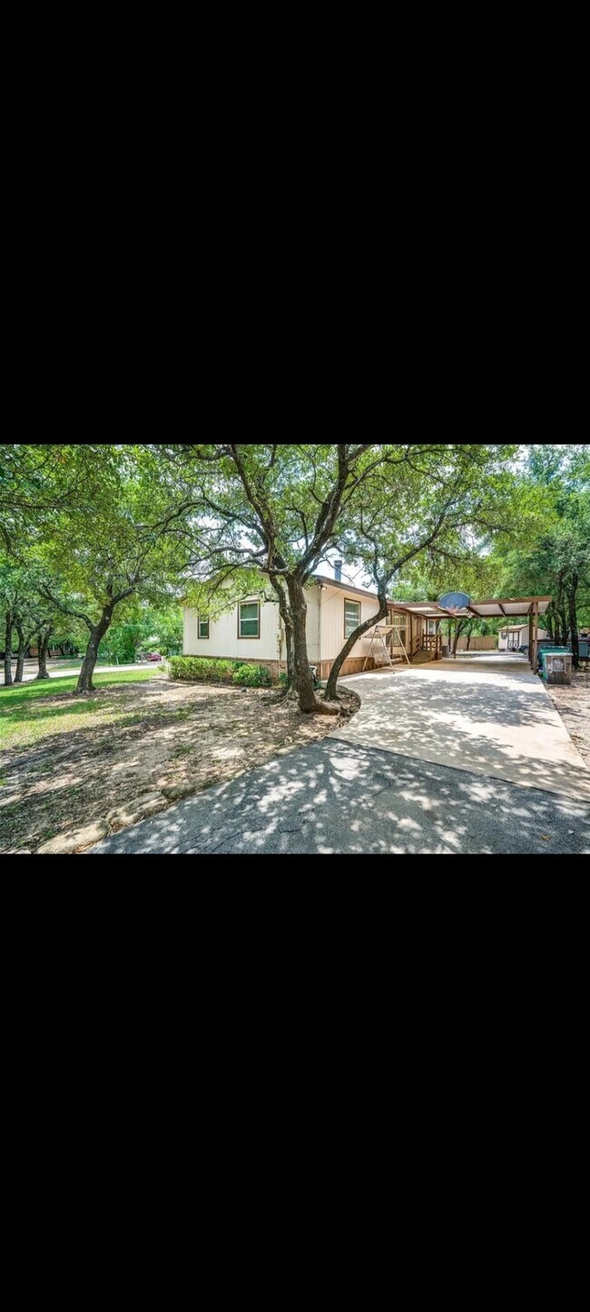 Foto del edificio - 9455 Tranquil Acres Rd