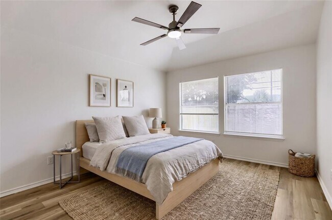 Building Photo - 14601 Montoro Dr