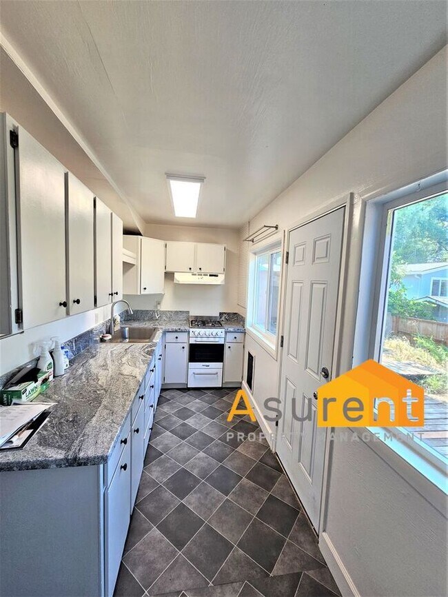 Foto del edificio - Great Ashland Home Available Soon!