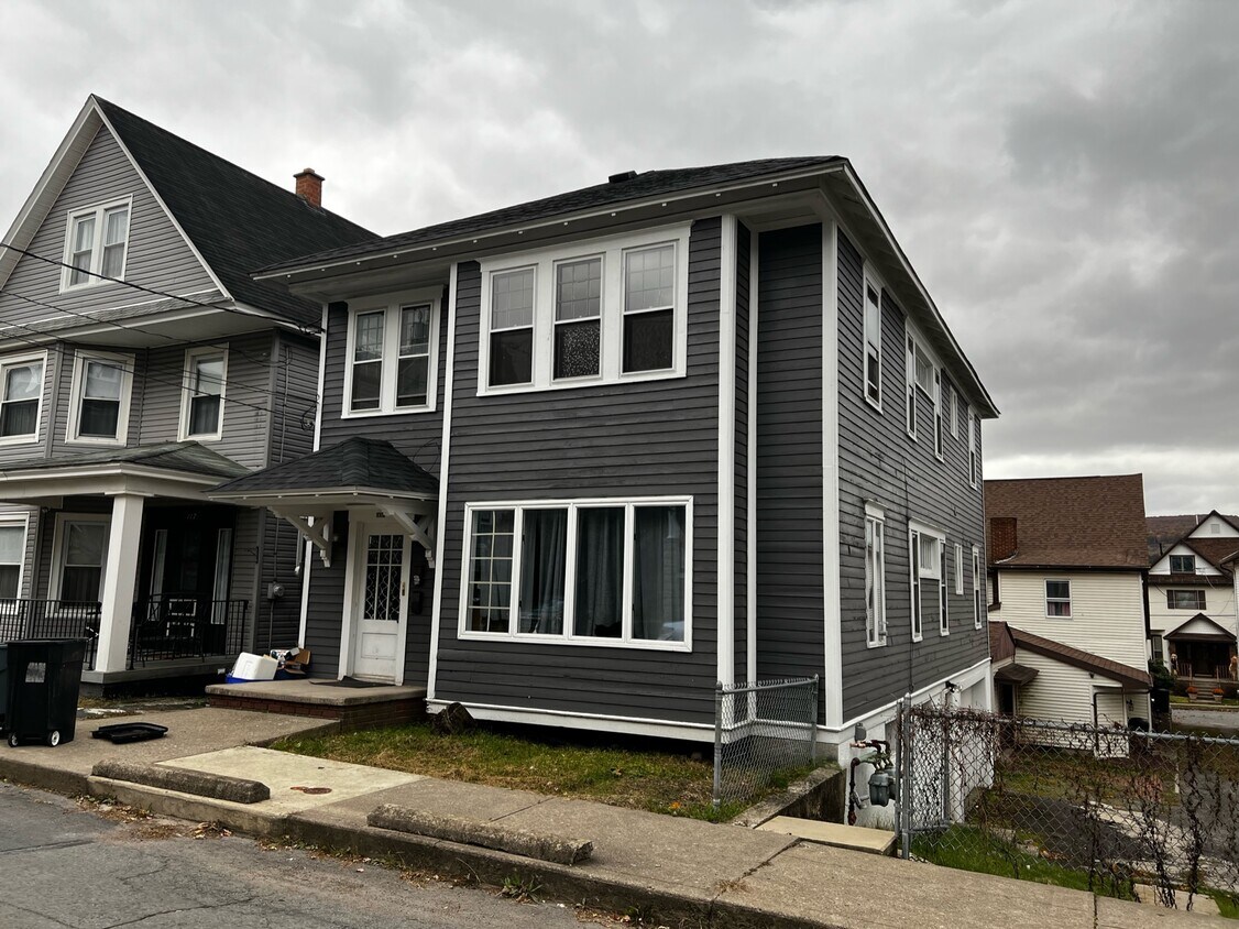Primary Photo - 115 Spring St
