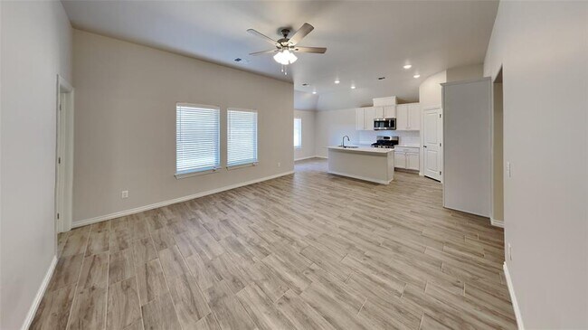 Building Photo - 5317 Malpaso Crk Dr