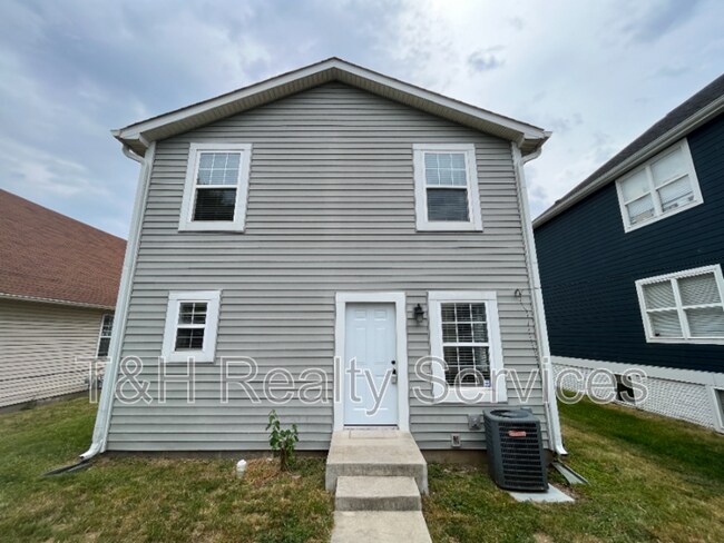 Building Photo - 2010 N College Ave