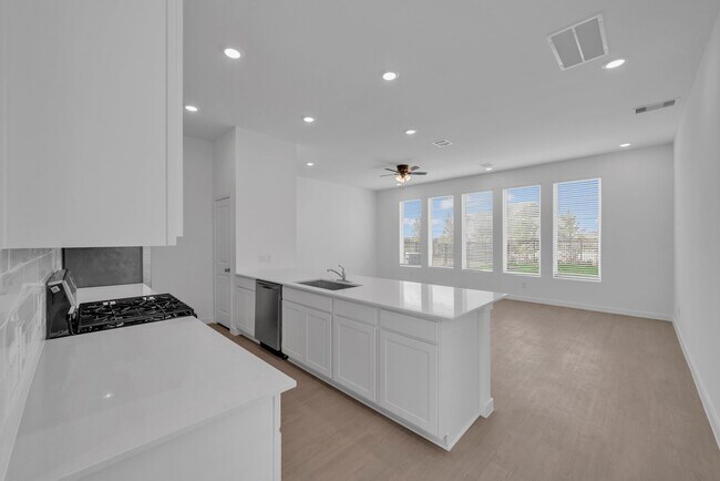 Foto del edificio - 12639 Blue Catfish Ln