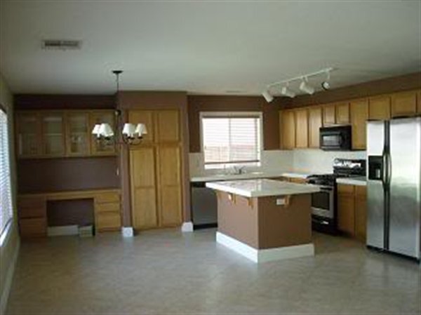 Foto del edificio - 1313 Paraiso St