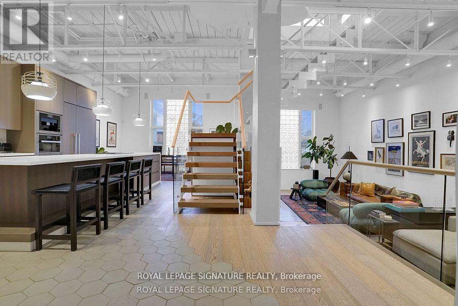 Photo principale - 676-676 Richmond St W