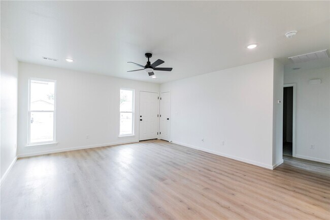 Foto del edificio - 1802 S 14th Pl