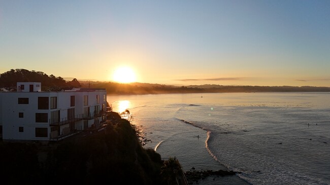 Building Photo - 101 Grand