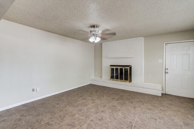 Building Photo - 5017 46th St